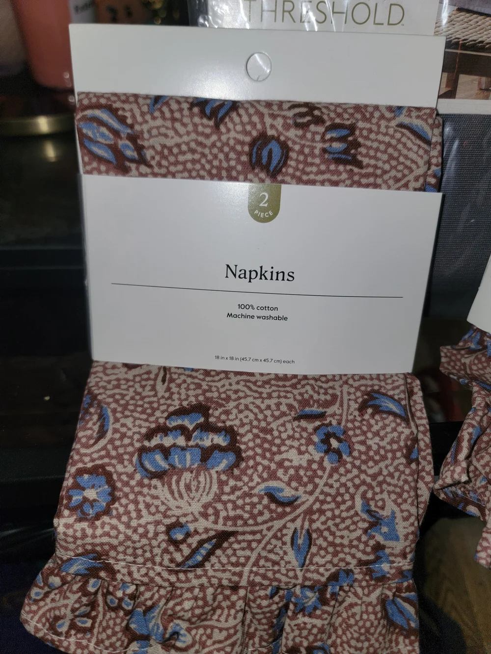 Threshold Rectangular Tablecloth/ 4 Threshold Washable Napkins Set